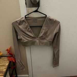 Taupe crop top long sleeve